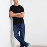 Mid rise relaxed jeans